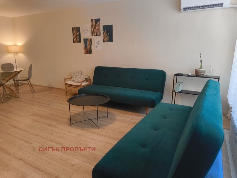 Zu vermieten  1 Schlafzimmer Sofia , Zentar , 86 qm | 82778711 - Bild [2]