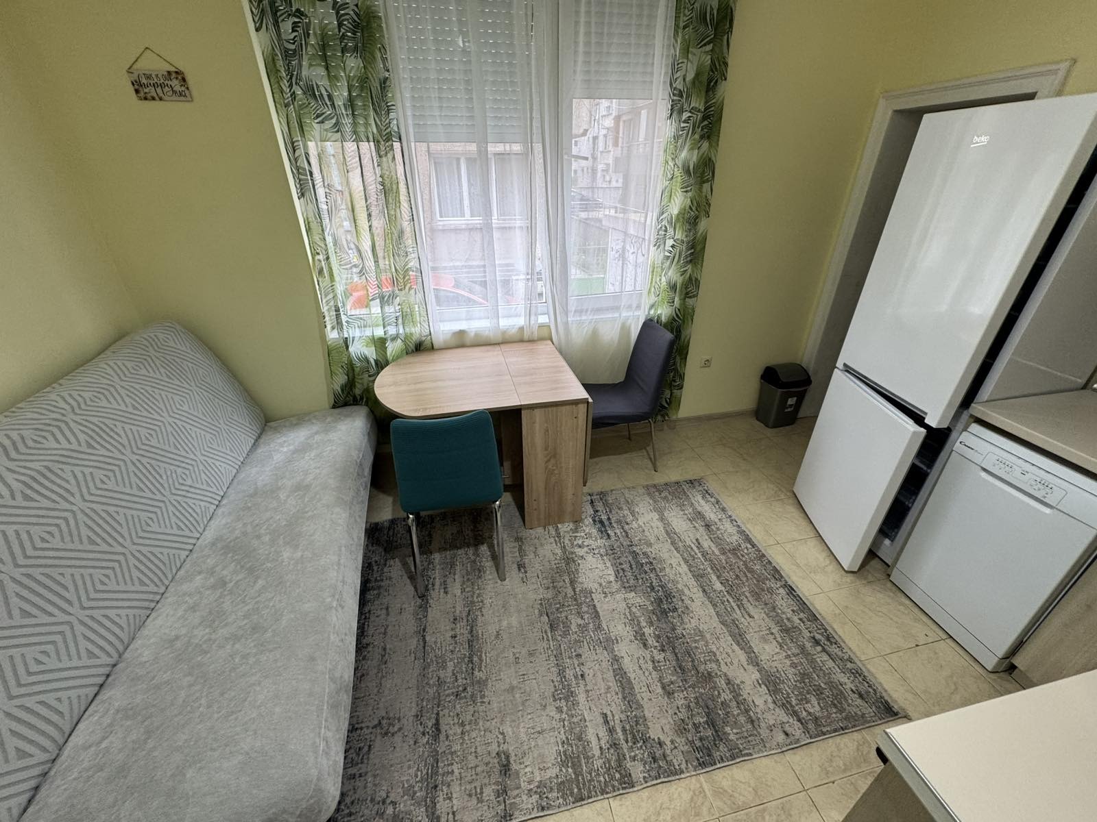 Дава под наем 3-СТАЕН, гр. Бургас, Център, снимка 3 - Апартаменти - 53948750