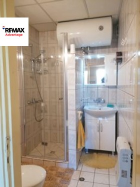 Дава под наем 2-СТАЕН, гр. Пловдив, Център, снимка 7 - Апартаменти - 54204954