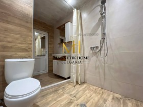 2 bedroom Vazrazhdane, Burgas 9