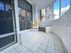 2 bedroom Vazrazhdane, Burgas 12