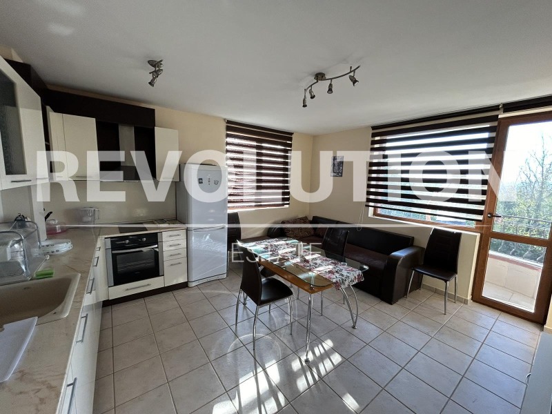 Дава под нем  2-стаен, град Варна, Аспарухово •  350 EUR • ID 48073623 — holmes.bg - [1] 