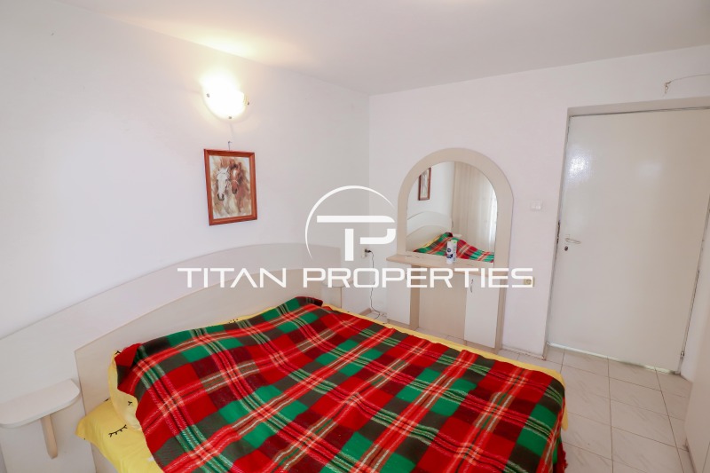 Дава под наем ЕТАЖ ОТ КЪЩА, гр. Варна, Бриз, снимка 9 - Етаж от къща - 52646919