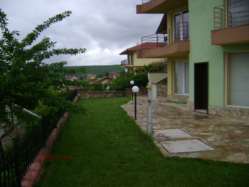 Дава под наем 2-СТАЕН, гр. Балчик, област Добрич, снимка 8 - Апартаменти - 52661785