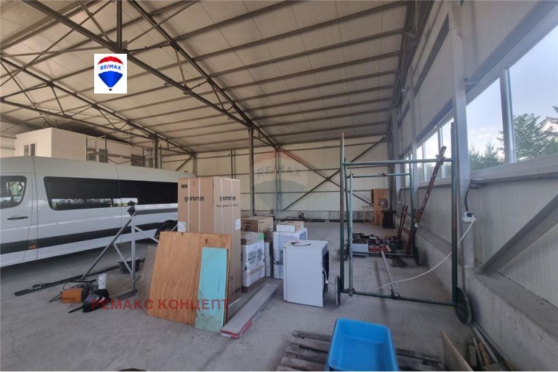 A louer  Stockage Choumen , Promichlena zona , 288 m² | 16027785