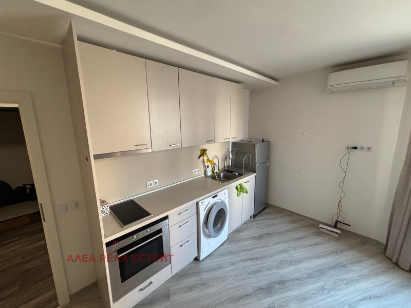 Kiadó  Stúdió Sofia , Krastova vada , 38 négyzetméter | 37256225