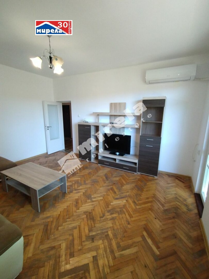 Дава под наем 3-СТАЕН, гр. Велико Търново, Център, снимка 4 - Апартаменти - 52836561