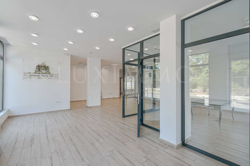 Vuokrattavana  Myymälä Sofia , Zona B-19 , 164 neliömetriä | 72129135