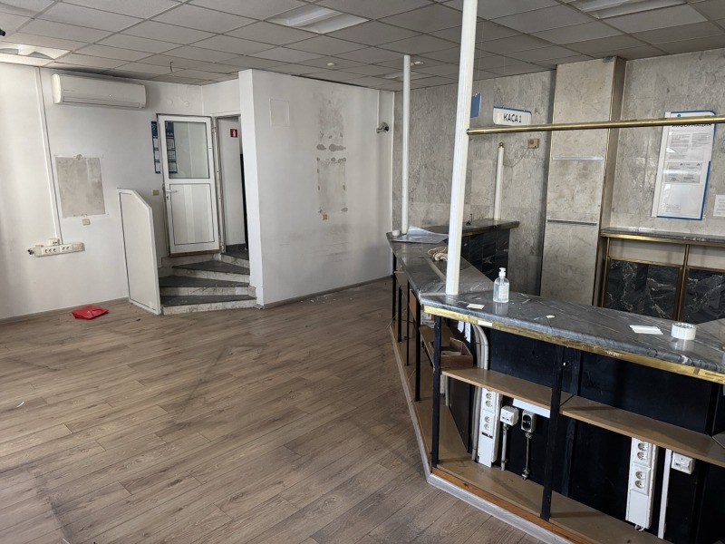 Дава под наем МАГАЗИН, гр. Севлиево, област Габрово, снимка 8 - Магазини - 53281555