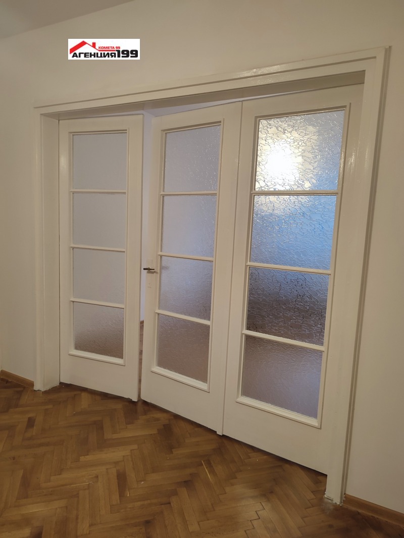 Til leie  2 soverom Sofia , Tsentar , 110 kvm | 74381478 - bilde [2]