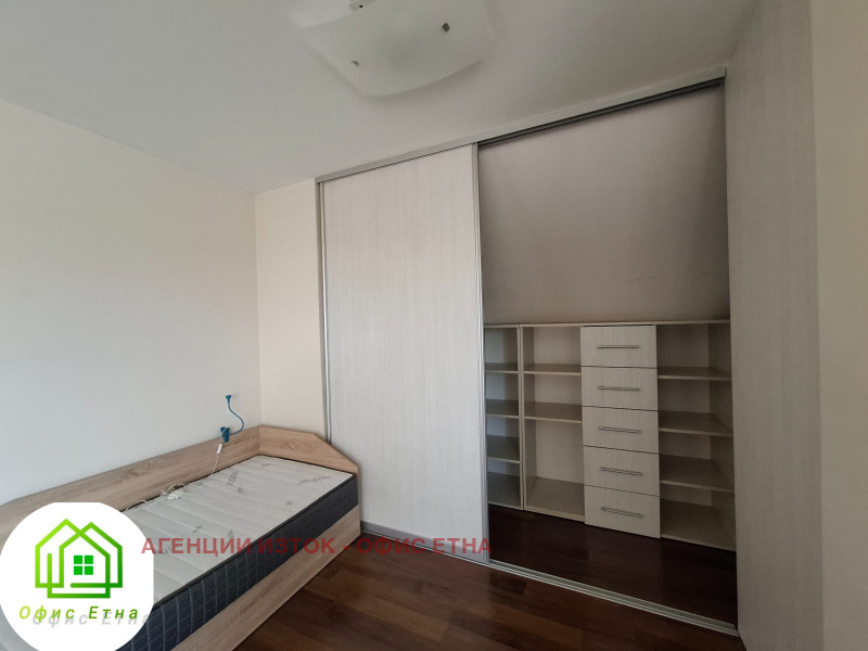 Издаје се  2 спаваће собе Софија , Овча купел , 120 м2 | 48414944 - слика [12]