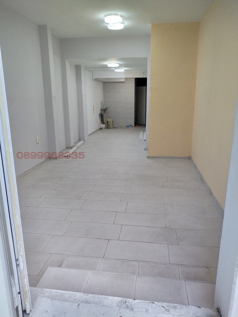 Προς ενοικίαση  Κατάστημα Βαρνα , ΤΣενταρ , 54 τ.μ | 93529602 - εικόνα [2]