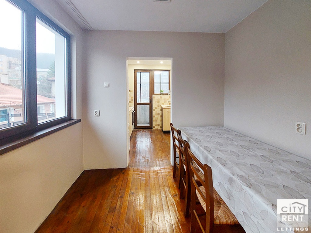 Дава под наем ЕТАЖ ОТ КЪЩА, гр. Дряново, област Габрово, снимка 4 - Етаж от къща - 53944870