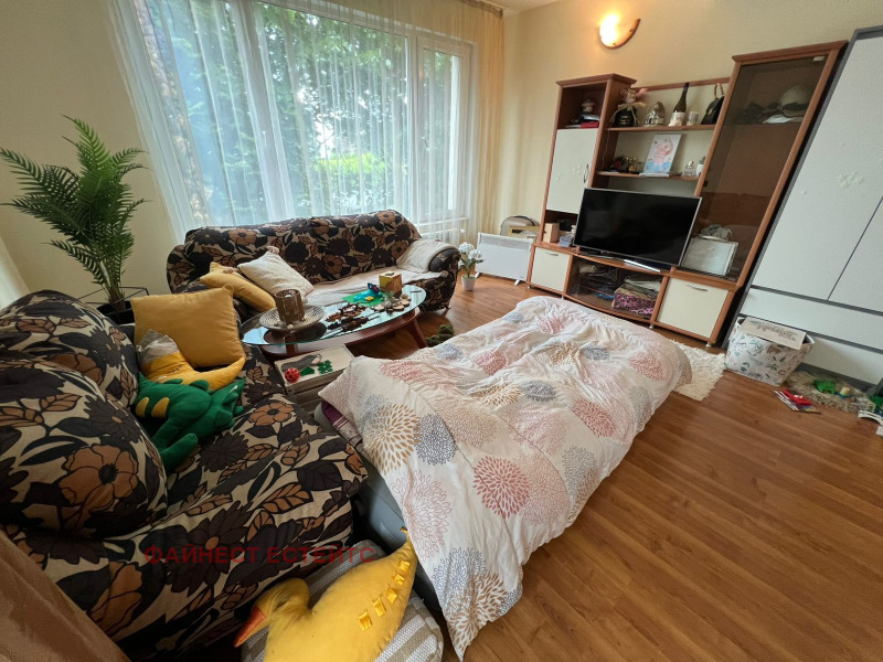 Издаје се  1 спаваћа соба Софија , Бојана , 70 м2 | 26705267 - слика [8]