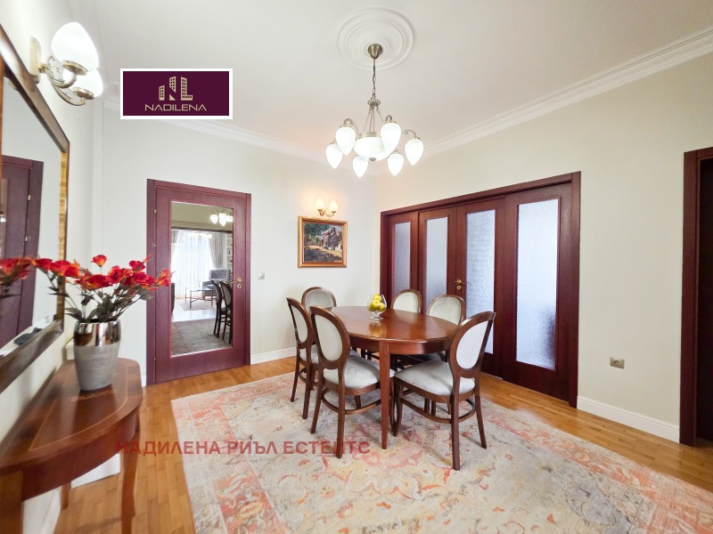 K pronájmu  3 ložnice Sofia , Centar , 130 m2 | 73643411 - obraz [14]