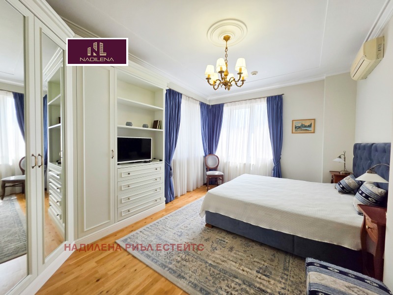 K pronájmu  3 ložnice Sofia , Centar , 130 m2 | 73643411 - obraz [6]