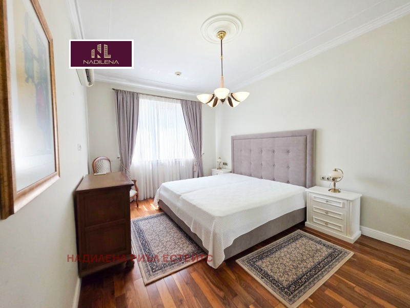 K pronájmu  3 ložnice Sofia , Centar , 130 m2 | 73643411 - obraz [8]