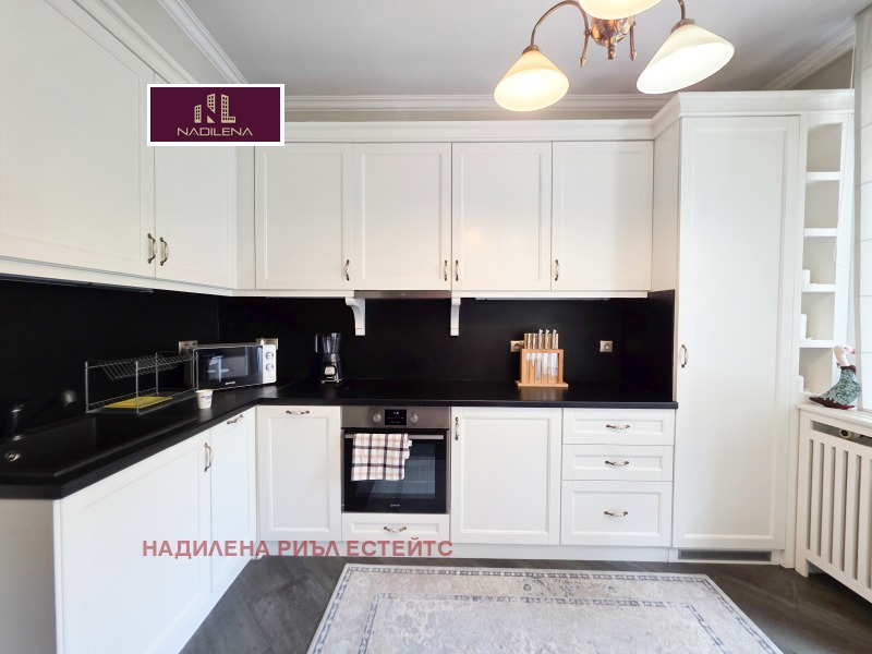K pronájmu  3 ložnice Sofia , Centar , 130 m2 | 73643411 - obraz [12]
