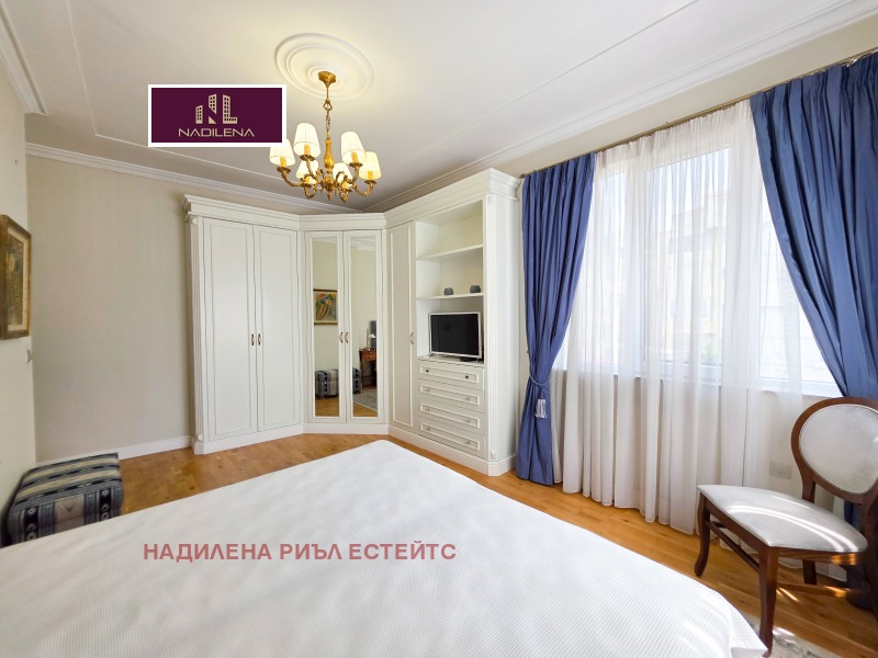 K pronájmu  3 ložnice Sofia , Centar , 130 m2 | 73643411 - obraz [7]