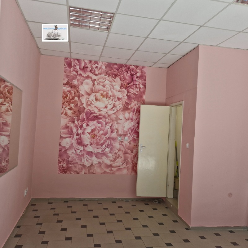 Til leje  Butik Sofia , Krasno selo , 18 kvm | 10335353