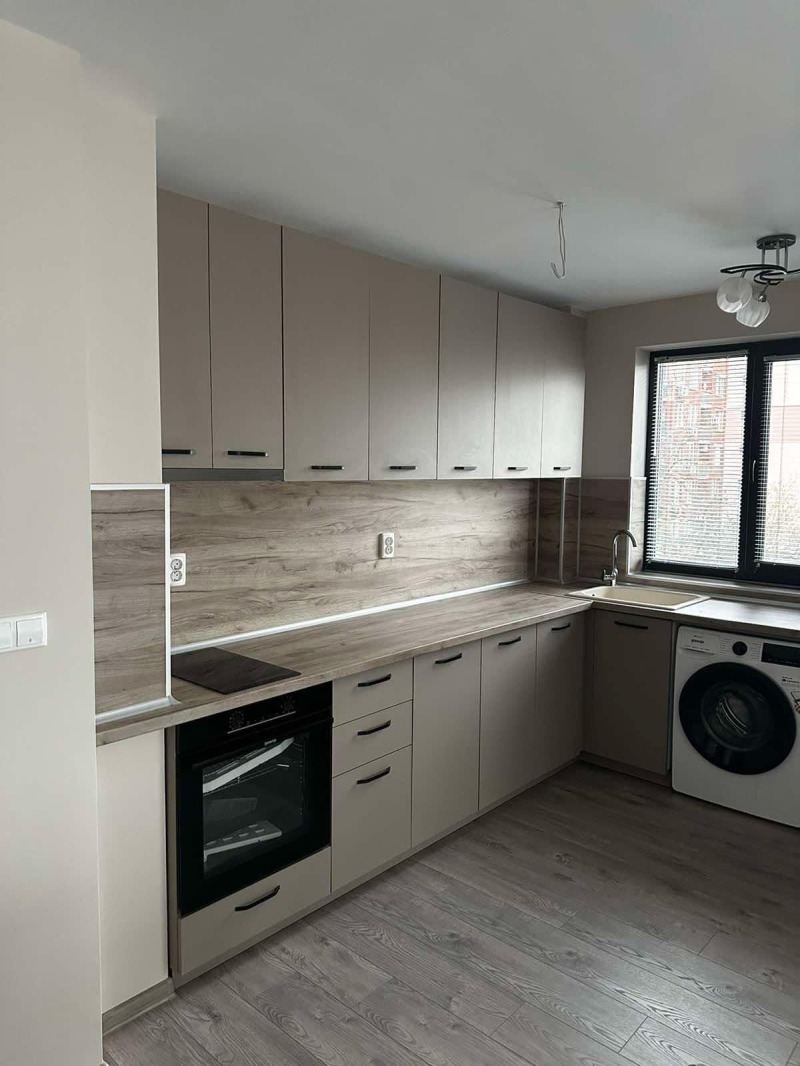 Дава под нем  2-стаен, град Пловдив, Тракия •  500 EUR • ID 21279984 — holmes.bg - [1] 