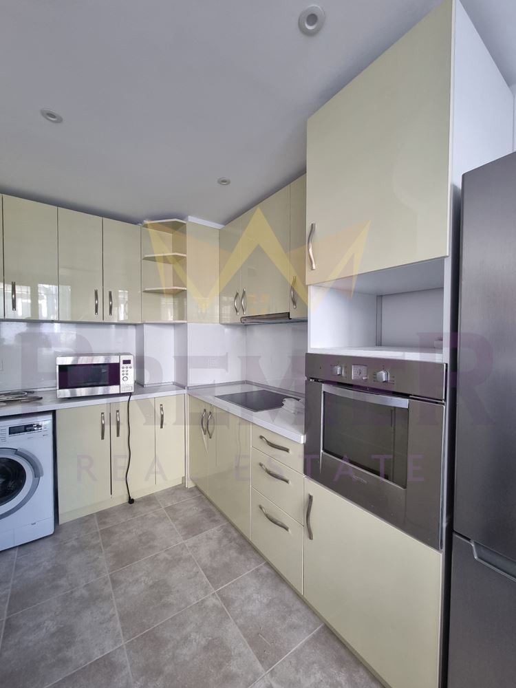 Para alugar  3 quartos Varna , Centar , 100 m² | 92312535