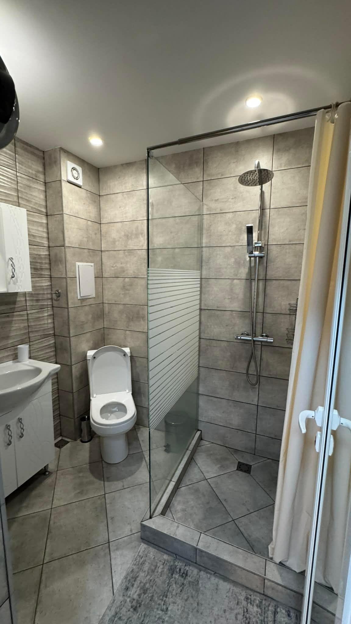 Дава под наем 2-СТАЕН, гр. София, Сухата река, снимка 6 - Апартаменти - 53734556