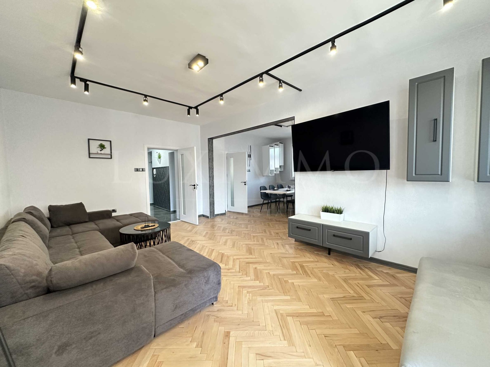 Дава под наем 3-СТАЕН, гр. София, Оборище