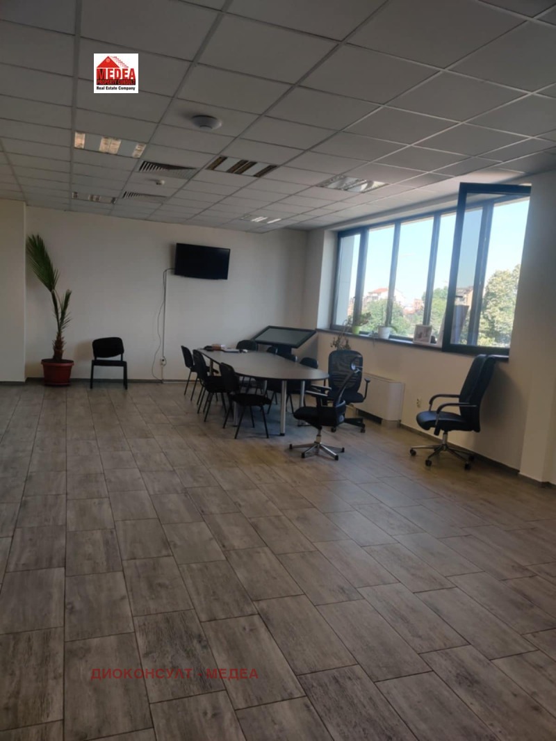 Дава под наем  Офис град София , Левски , 306 кв.м | 62218993 - изображение [2]