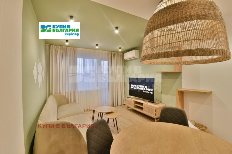 A louer  2 chambres Varna , Tsentar , 75 m² | 27784066