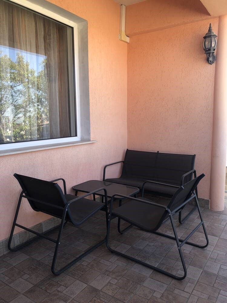 Дава под наем ЕТАЖ ОТ КЪЩА, с. Белащица, област Пловдив, снимка 5 - Етаж от къща - 53979379