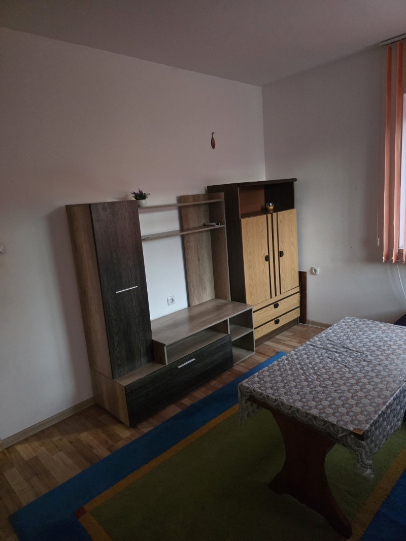 Дава под наем КЪЩА, с. Крумово, област Пловдив, снимка 4 - Къщи - 53081607