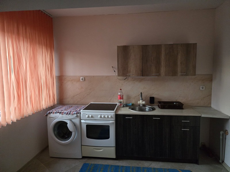 Дава под наем КЪЩА, с. Крумово, област Пловдив, снимка 3 - Къщи - 53081607