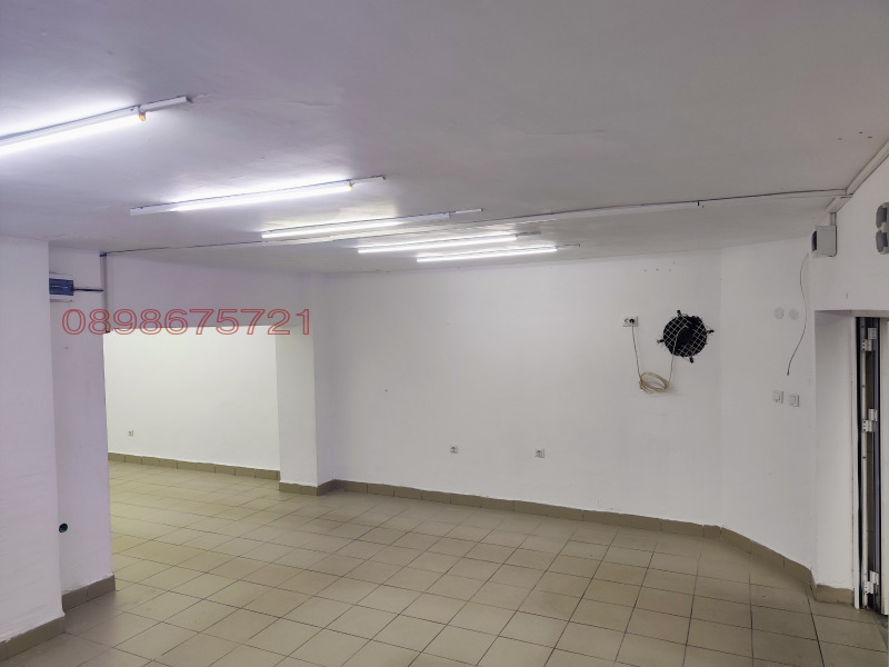 Дава под наем МАГАЗИН, гр. Козлодуй, област Враца, снимка 5 - Магазини - 52784209