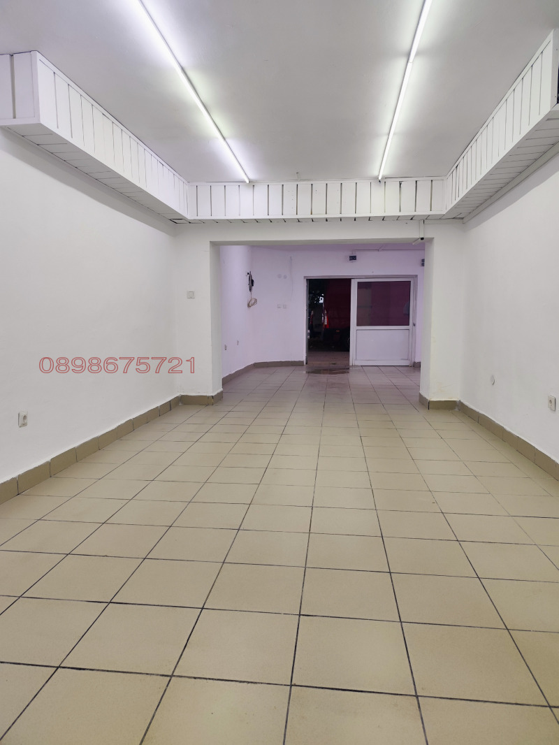 Дава под наем МАГАЗИН, гр. Козлодуй, област Враца, снимка 2 - Магазини - 52784209