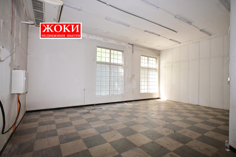 K pronájmu  Prodejna Pernik , Iztok , 208 m2 | 95165332 - obraz [2]