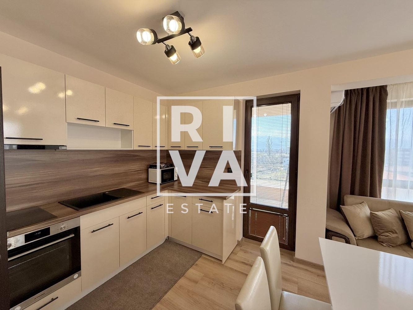 Дава под наем 3-СТАЕН, гр. Пловдив, Христо Смирненски, снимка 3 - Апартаменти - 53751781