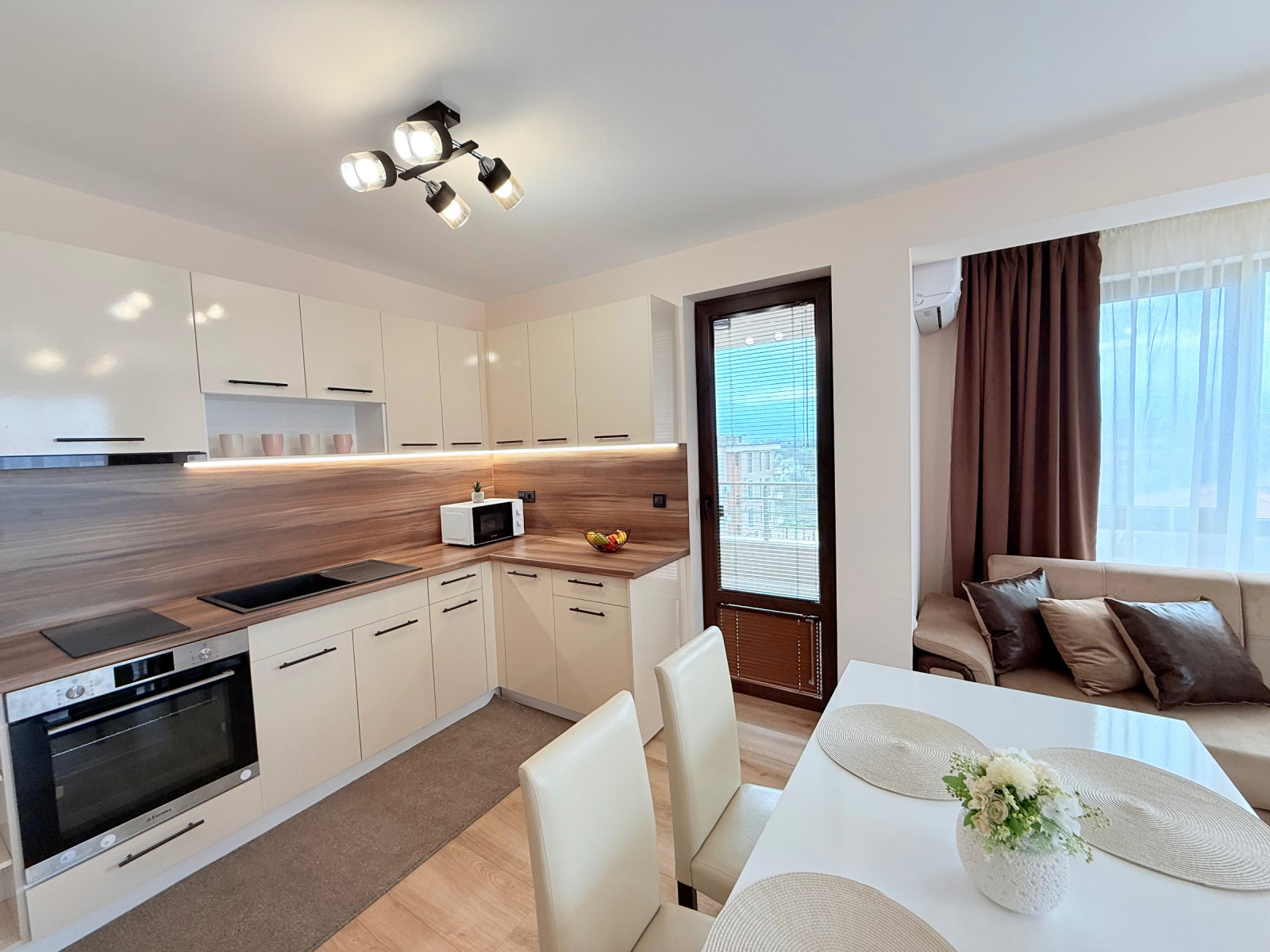 Дава под наем 3-СТАЕН, гр. Пловдив, Христо Смирненски