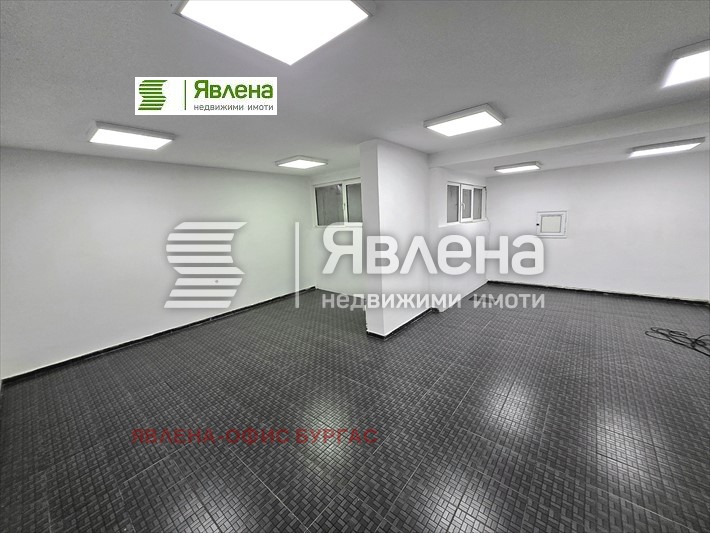 Дава под наем  Магазин град Бургас , Лазур , 120 кв.м | 71065542