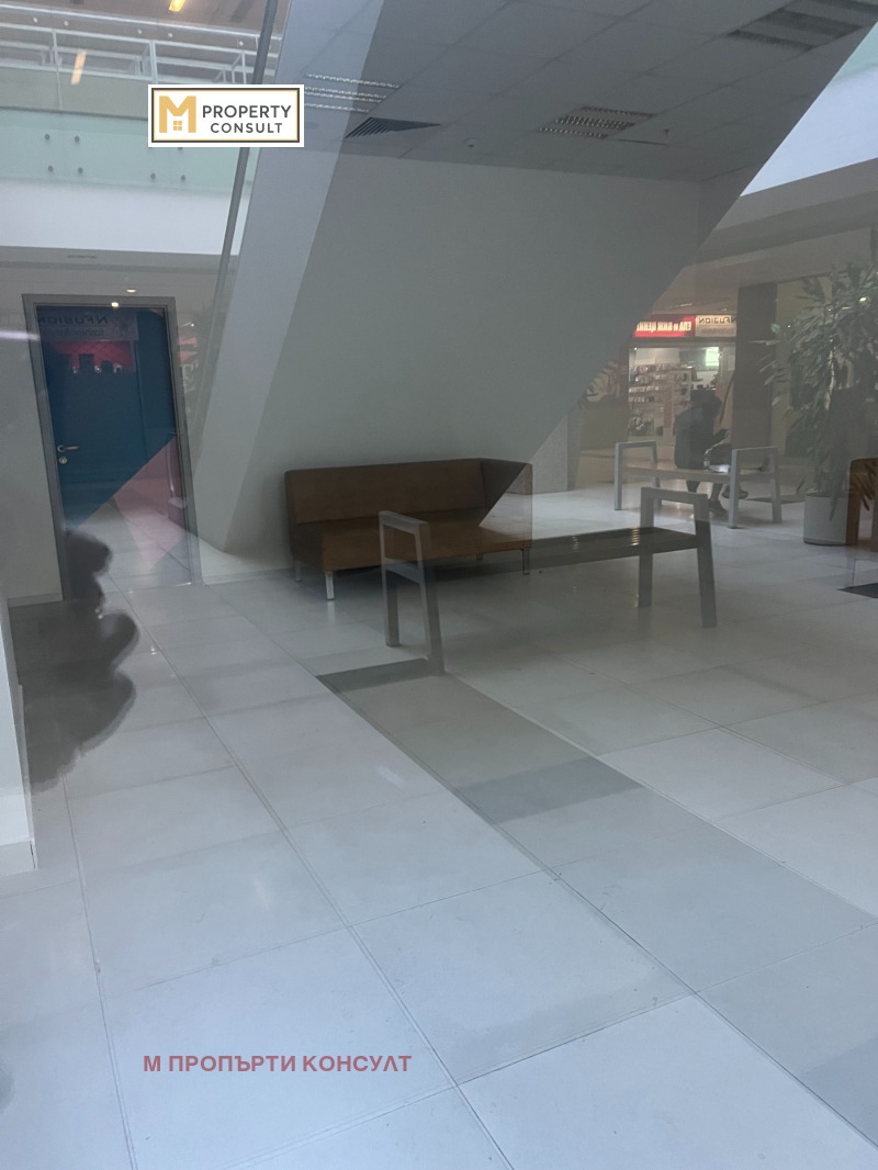 Дава под наем МАГАЗИН, гр. Плевен, Широк център, снимка 3 - Магазини - 53284866