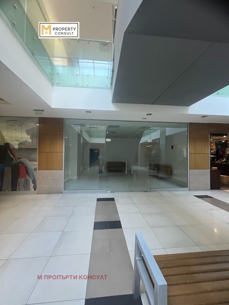 Дава под наем МАГАЗИН, гр. Плевен, Широк център, снимка 4 - Магазини - 53284866