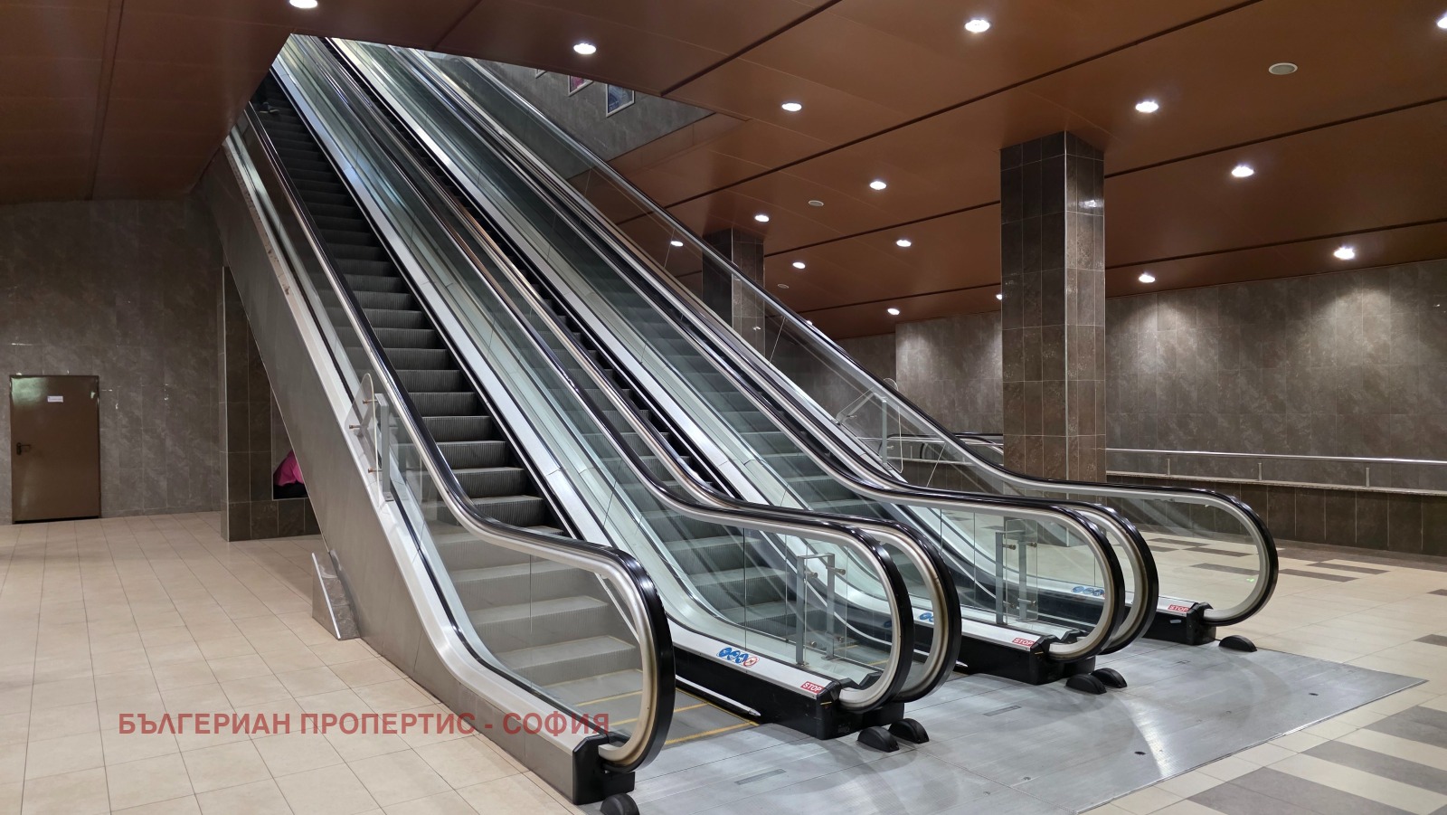 Дава под наем МАГАЗИН, гр. София, Център, снимка 13 - Магазини - 53411004