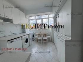 1 quarto Centar, Sofia