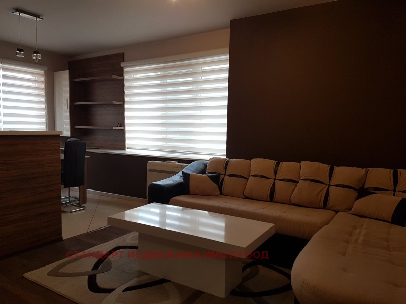 De inchiriat  1 dormitor Plovdiv , Țentâr , 65 mp | 73865126 - imagine [2]