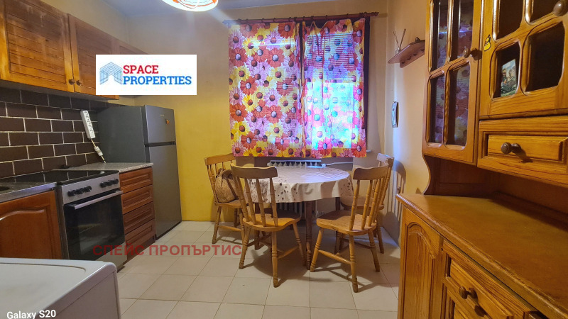 Издаје се  2 спаваће собе Софија , Бакстон , 78 м2 | 45973073 - слика [2]