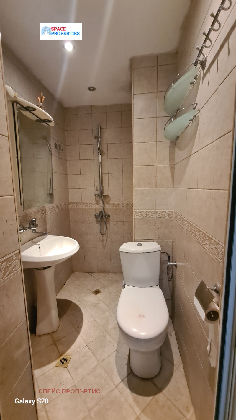 Издаје се  2 спаваће собе Софија , Бакстон , 78 м2 | 45973073 - слика [11]