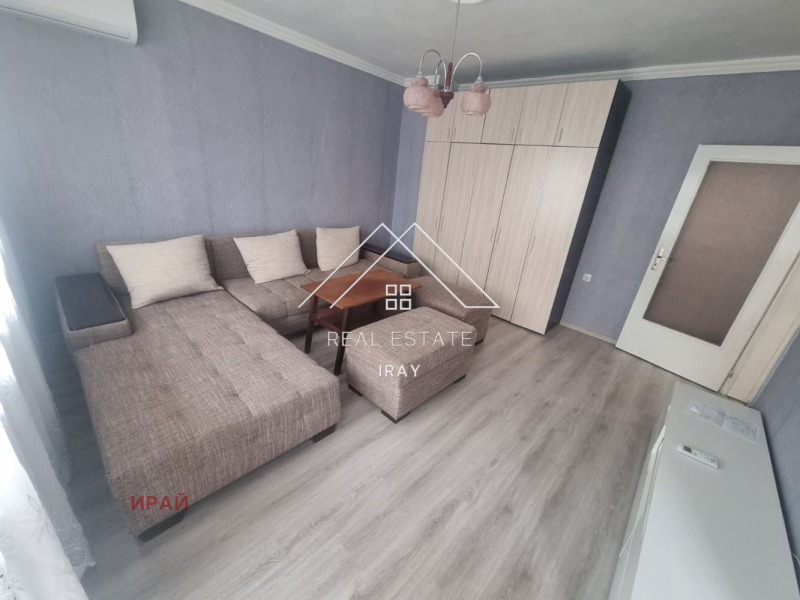 A louer  3+ chambres Stara Zagora , Tsentar , 80 m² | 80771978