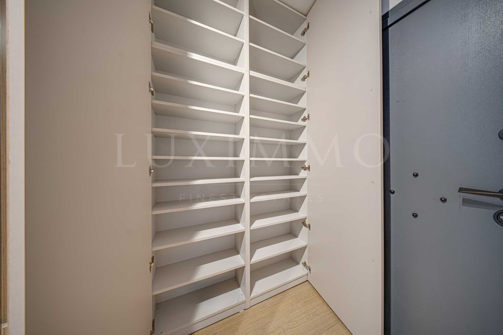 Дава под наем 3-СТАЕН, гр. София, Малинова долина, снимка 12 - Апартаменти - 53876753