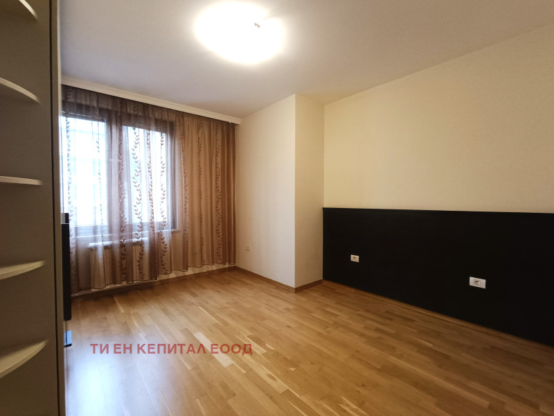 Zu vermieten  2 Schlafzimmer Sofia , Doktorski pametnik , 100 qm | 37264907 - Bild [12]