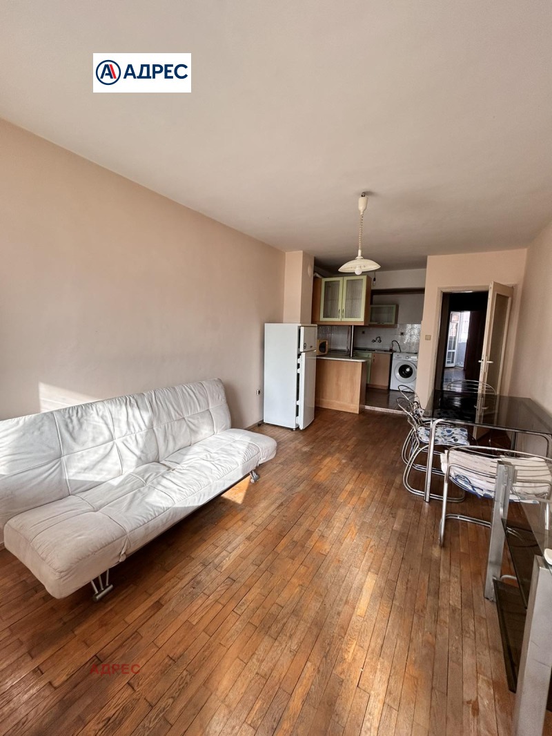 Te huur  2 slaapkamers Varna , Tsentralna poshta , 80 m² | 82071971